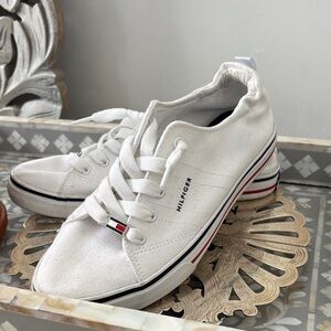 Tommy Hilfiger Women's White Canvas Sneakers with Red and Blue Accents